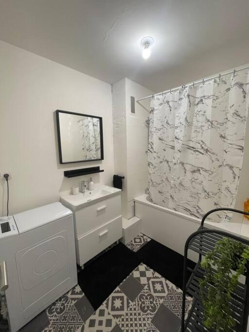 Appartement Cosy A Cenon, Proche Transports Exterior photo